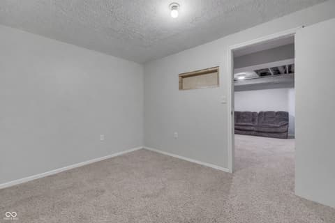 Photo of 814 Morphis Lane, Greenwood, IN