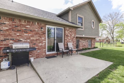 Photo of 814 Morphis Lane, Greenwood, IN