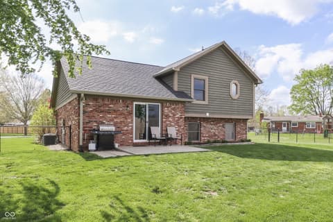 Photo of 814 Morphis Lane, Greenwood, IN