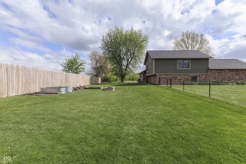 Photo of 814 Morphis Lane, Greenwood, IN