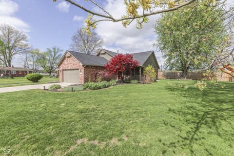 Photo of 814 Morphis Lane, Greenwood, IN