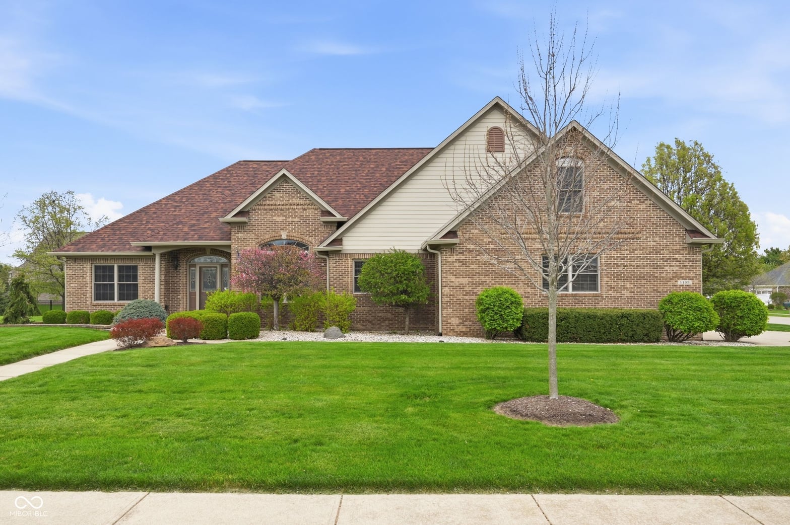 Photo of 1103 Raintree Drive, Greenfield, IN