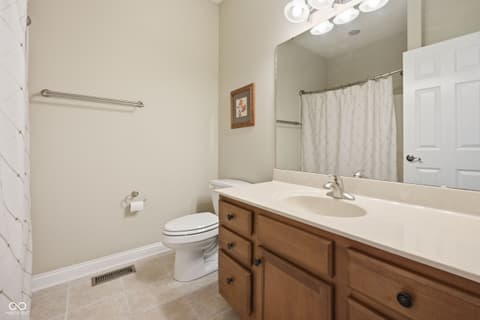 Photo of 1103 Raintree Drive, Greenfield, IN
