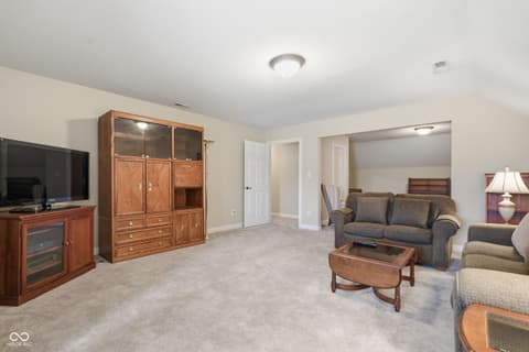 Photo of 1103 Raintree Drive, Greenfield, IN