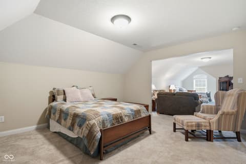 Photo of 1103 Raintree Drive, Greenfield, IN