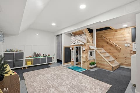 Photo of 335 W Westfield Boulevard, Indianapolis, IN
