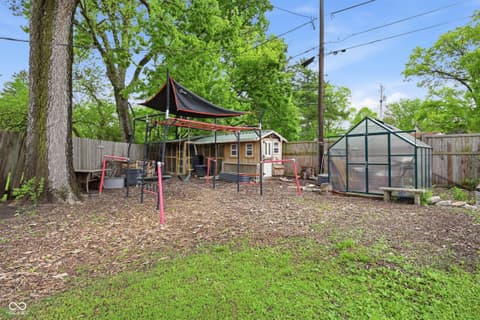 Photo of 335 W Westfield Boulevard, Indianapolis, IN