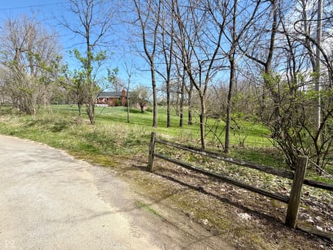 Photo of 690 Kirkwood Drive, Greencastle, IN