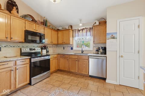 Photo of 690 Kirkwood Drive, Greencastle, IN
