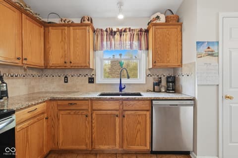 Photo of 690 Kirkwood Drive, Greencastle, IN