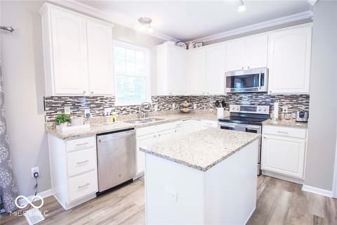 Photo of 8805 Providence Drive, Fishers, IN