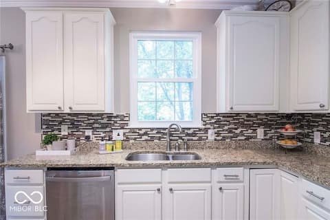 Photo of 8805 Providence Drive, Fishers, IN
