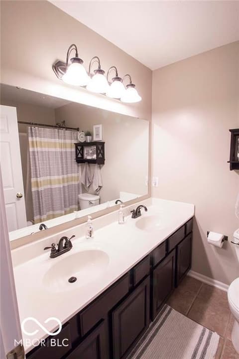 Photo of 8805 Providence Drive, Fishers, IN