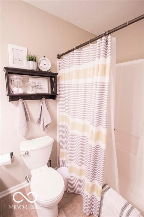 Photo of 8805 Providence Drive, Fishers, IN
