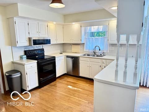 Kitchen at 3505 W Pettigrew Drive, Muncie, IN