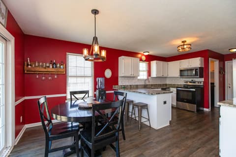 Photo of 367 Primrose Lane, Avon, IN