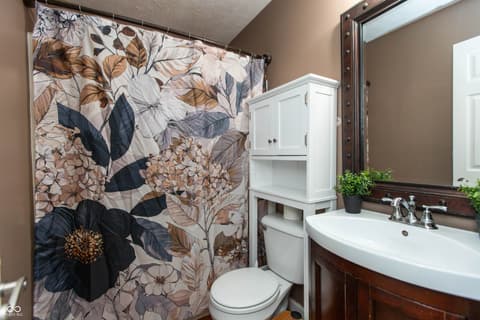Photo of 367 Primrose Lane, Avon, IN