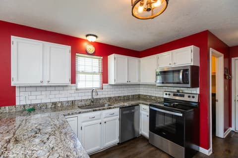 Photo of 367 Primrose Lane, Avon, IN