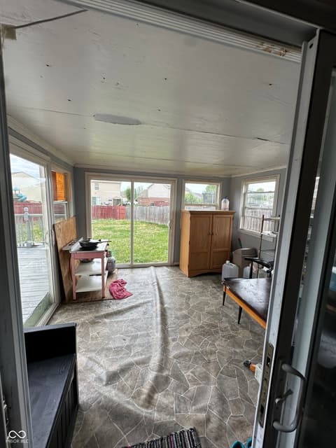 Photo of 910 Angus Way, Indianapolis, IN
