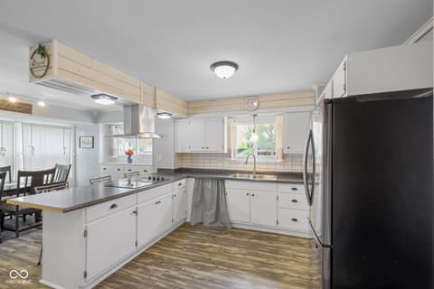 Photo of 108 Lincoln Street, Edinburgh, IN