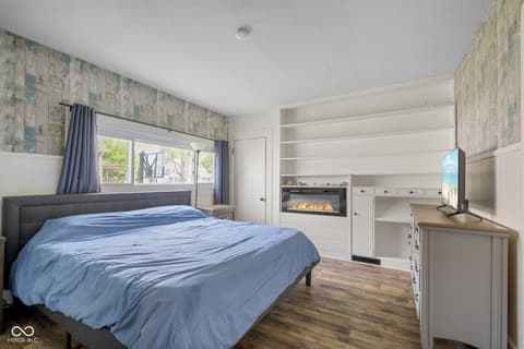 Photo of 108 Lincoln Street, Edinburgh, IN