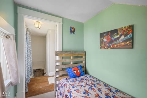 Photo of 108 Lincoln Street, Edinburgh, IN