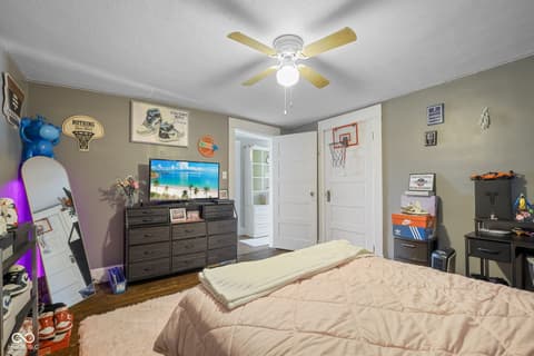 Photo of 108 Lincoln Street, Edinburgh, IN