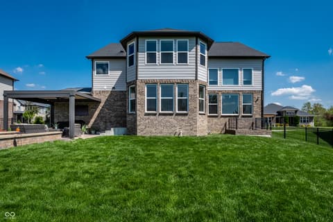 Photo of 11165 Glen Avon Way, Zionsville, IN