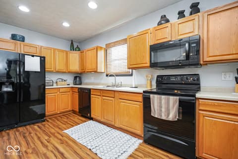 Photo of 209 N Plum Street, Fairland, IN