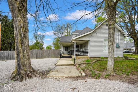 Photo of 209 N Plum Street, Fairland, IN