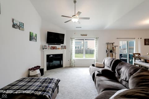 Photo of 962 Terra Lane, Franklin, IN