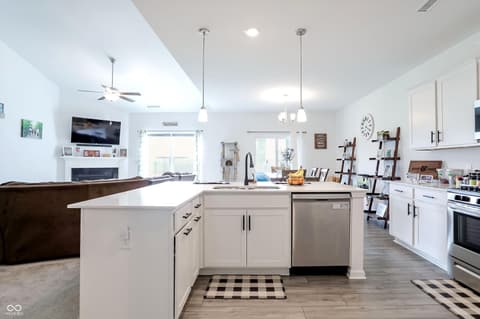 Photo of 962 Terra Lane, Franklin, IN