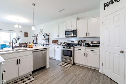 Photo of 962 Terra Lane, Franklin, IN