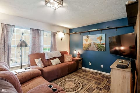 Photo of 12222 Sycamore Drive, Indianapolis, IN