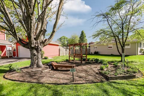 Photo of 12222 Sycamore Drive, Indianapolis, IN