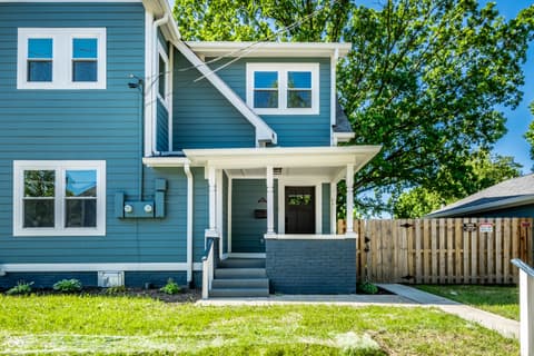 Photo of 1034 N Tacoma Avenue, Indianapolis, IN