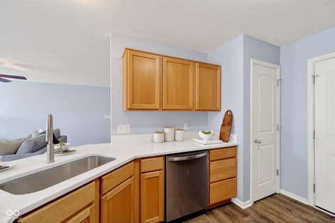 Photo of 8167 Dartmoth Lane, Avon, IN