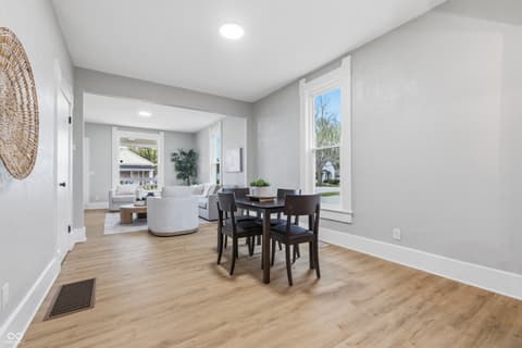 Dining room at 350 S Broadway Street, Atlanta, IN