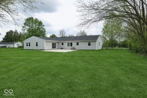 Outdoor living area at 3575 N County Road 400 E, Danville, IN