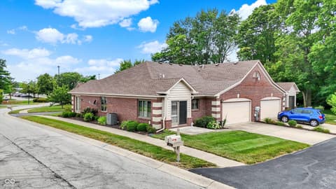 Photo of 1638 Library Boulevard, Greenwood, IN