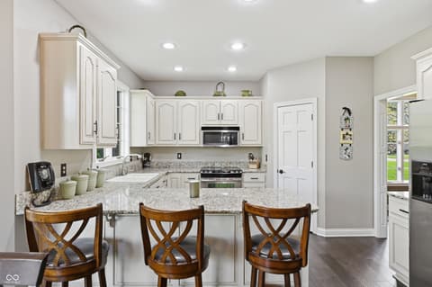 Photo of 6408 Bentworth Way, Indianapolis, IN