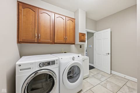 Photo of 6408 Bentworth Way, Indianapolis, IN