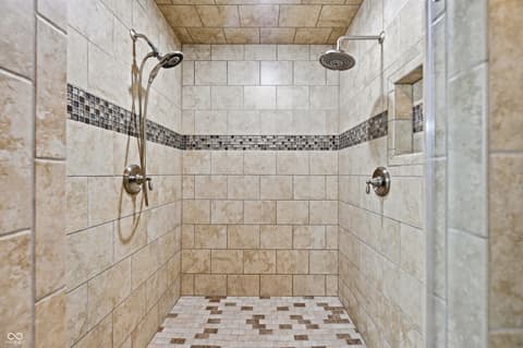 Photo of 6408 Bentworth Way, Indianapolis, IN