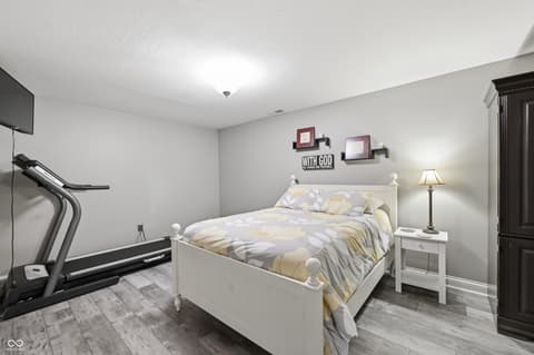Photo of 6408 Bentworth Way, Indianapolis, IN