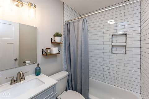 Photo of 6528 Grandview Drive, Indianapolis, IN