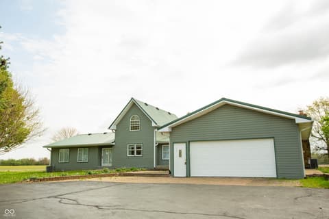 Photo of 8335 N 750 W, Fairland, IN