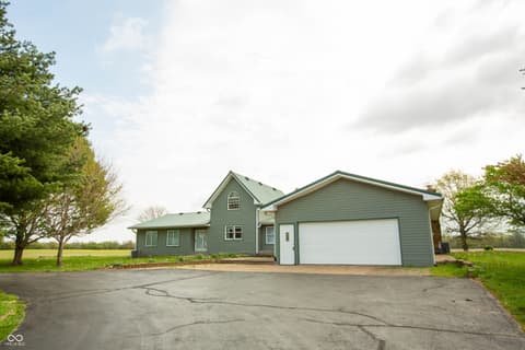 Photo of 8335 N 750 W, Fairland, IN