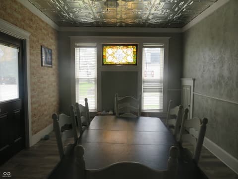 Dining room at 401 N Harrison Street, Alexandria, IN