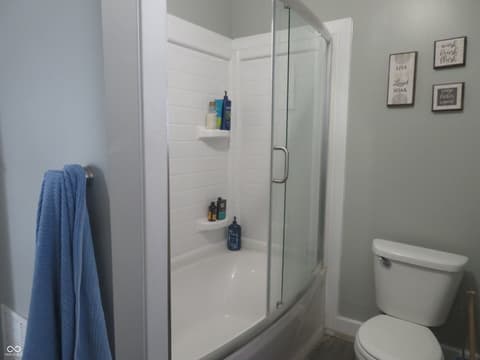Bathroom at 401 N Harrison Street, Alexandria, IN
