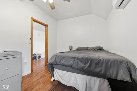 Photo of 903 1/2 S Pleasant Street, Edinburgh, IN